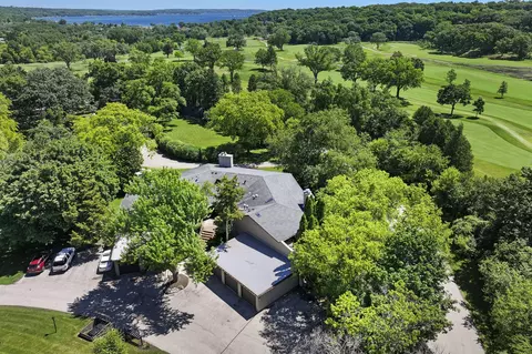 880 Windsor #J3, Fontana, WI 53125