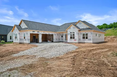 w253n5539 Crescent Hl, Sussex, WI 53089