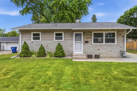 733 9th, Grafton, WI 53024
