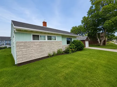 2310 Hamilton, Manitowoc, WI 54220