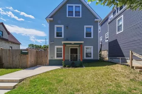 3719 E Barnard, Cudahy, WI 53110