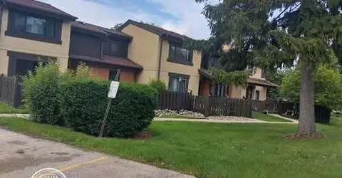 5278 Somerset, Greenfield, WI 53221