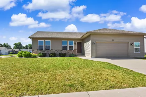 2901 Guinness, Janesville, WI 53546