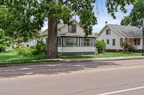 1328 George, La Crosse, WI 54603