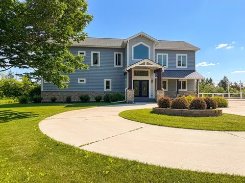 1115 Greendale, Sheboygan, WI 53081