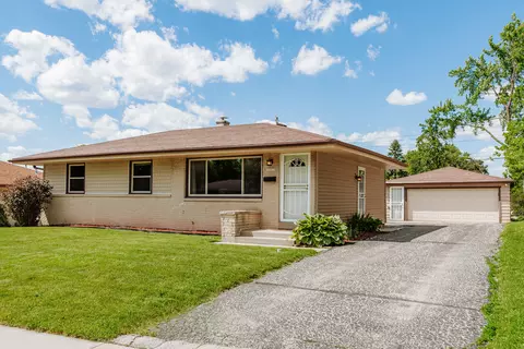 10820 W Stark, Milwaukee, WI 53225