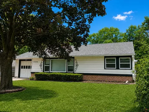 4306 South, Mchenry, IL 60050