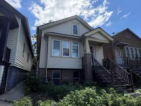 1740 S 4th, Milwaukee, WI 53204