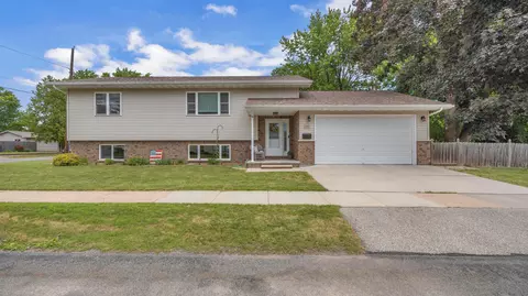 1520 Columbia, Oshkosh, WI 54901