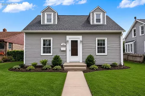 149 W Wabash, Waukesha, WI 53186