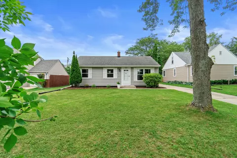 4342 Glenway, Wauwatosa, WI 53222