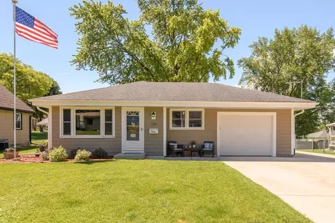 1109 Lawndale, Waukesha, WI 53188