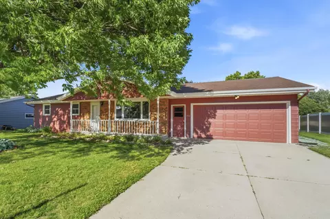 1712 Mckinley, New Holstein, WI 53061