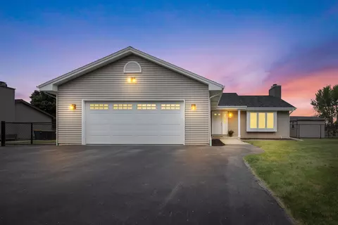 3800 Elm, Oak Creek, WI 53154