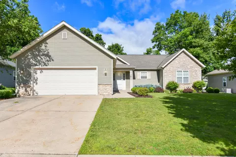 170 N Wild Flower, Elkhorn, WI 53121