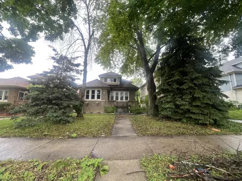 2962 N 55th, Milwaukee, WI 53210