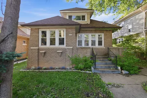 2962 N 55th, Milwaukee, WI 53210