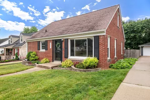 2531 N 80th, Wauwatosa, WI 53213