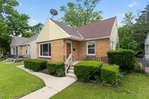 7107 W Beckett, Milwaukee, WI 53216