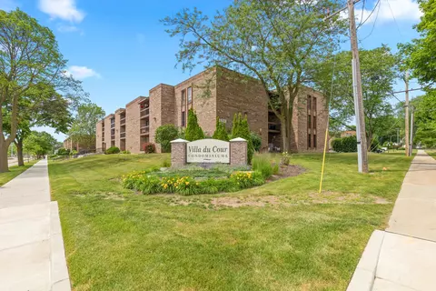 3609 N Tucker #205, Milwaukee, WI 53222