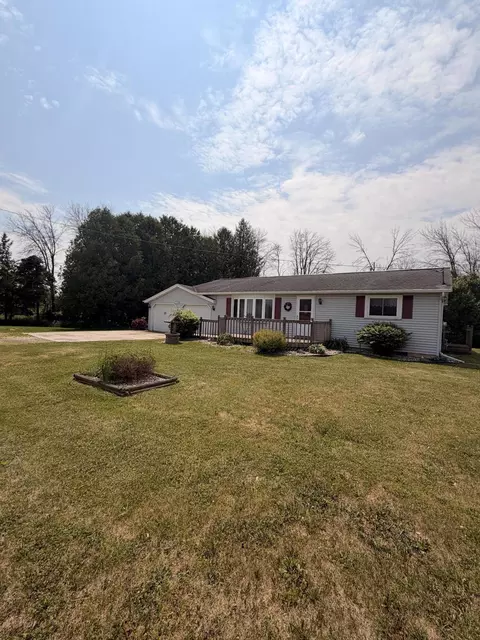 1324 S Alverno, Manitowoc Rapids, WI 54220