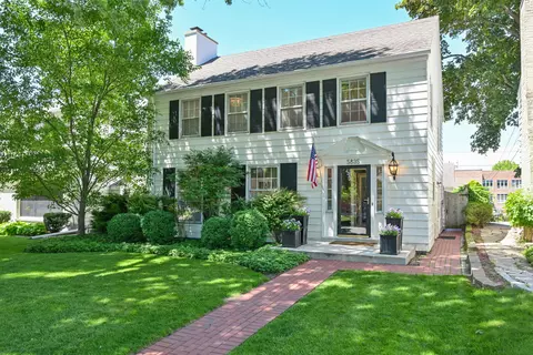 5835 N N Lk, Whitefish Bay, WI 53217