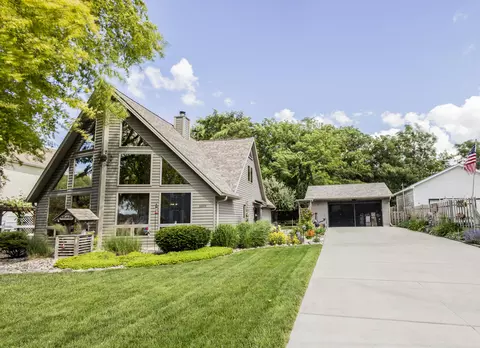 33197 S Lakeshore, Burlington, WI 53105