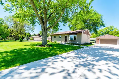 9771 S Austin, Oak Creek, WI 53154