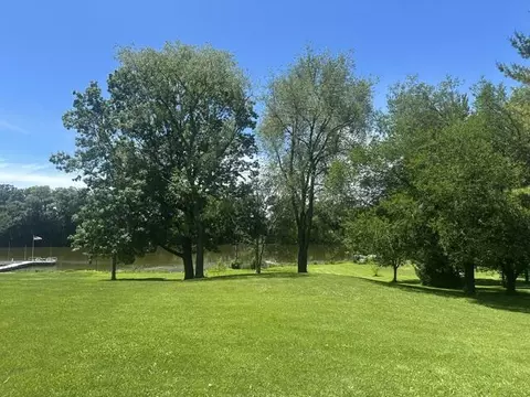 n5451 Indianhead Drive, Aztalan, WI 53549