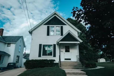 1405 S 13th, Manitowoc, WI 54220