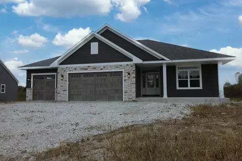 7353 Farm Mdw, Caledonia, WI 53126