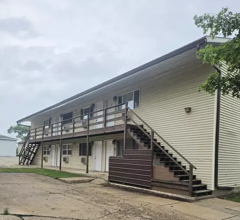 425 10th, La Crosse, WI 54601
