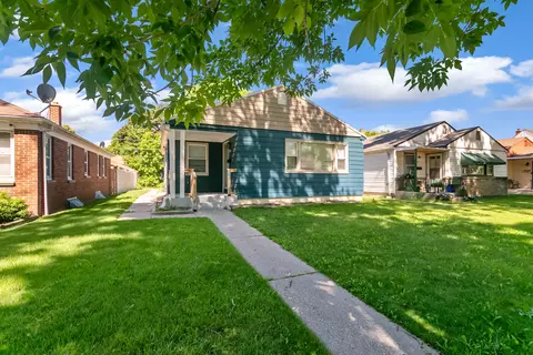 5033 N 24th, Milwaukee, WI 53209