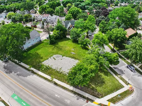 66 W Beloit, West Allis, WI 53219