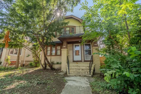 3375 N 37th #3377, Milwaukee, WI 53216