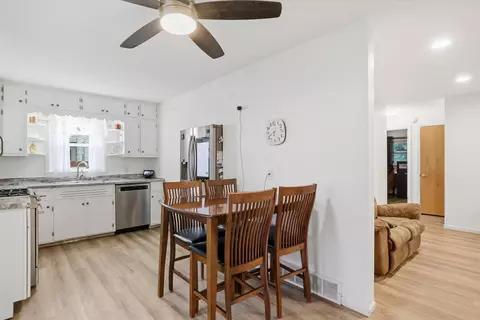 6800 W Ohio, Milwaukee, WI 53219