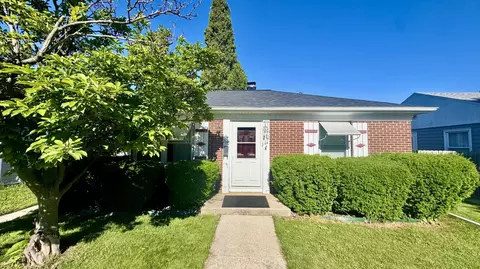 218 Luedtke, Racine, WI 53405