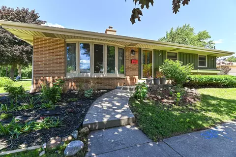 8732 W Burdick, Milwaukee, WI 53227