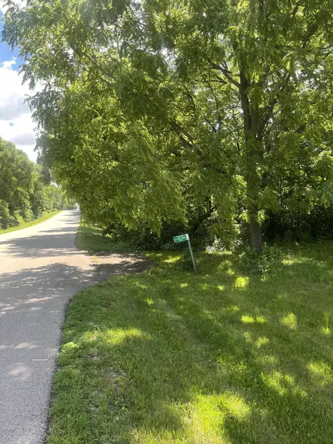 s79w23455 Cheri, Big Bend, WI 53103
