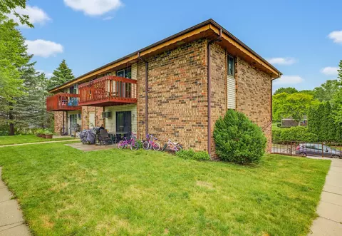 627 Hartridge, Hartland, WI 53029