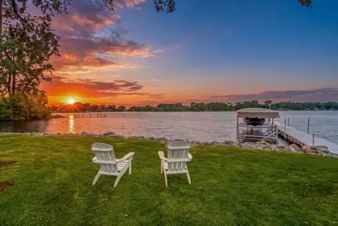 6121 Black Wolf Pt, Black Wolf, WI 54902