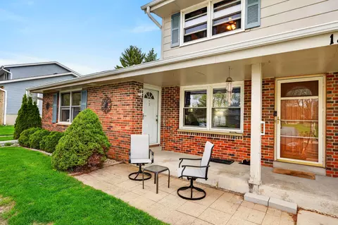 1816 Miller #2, West Bend, WI 53095