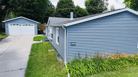 2451 S 92nd, West Allis, WI 53227