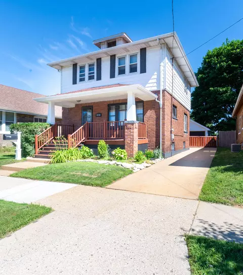 810 73rd, Kenosha, WI 53143