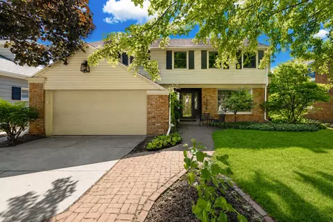6120 N Kent, Whitefish Bay, WI 53217