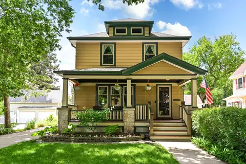 1347 N 71st, Wauwatosa, WI 53213