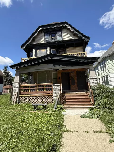 2735 N 37th #2737, Milwaukee, WI 53210