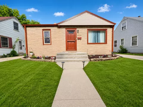 3744 S 23rd, Milwaukee, WI 53221