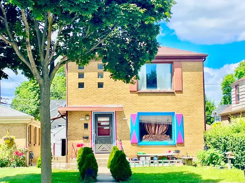3371 S 16th, Milwaukee, WI 53215