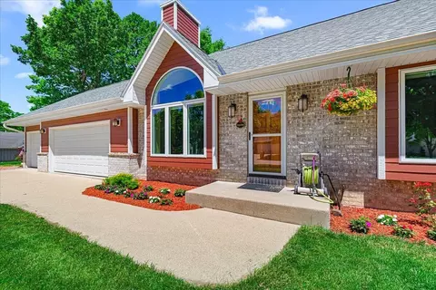 8370 W Hillsdale, Franklin, WI 53132